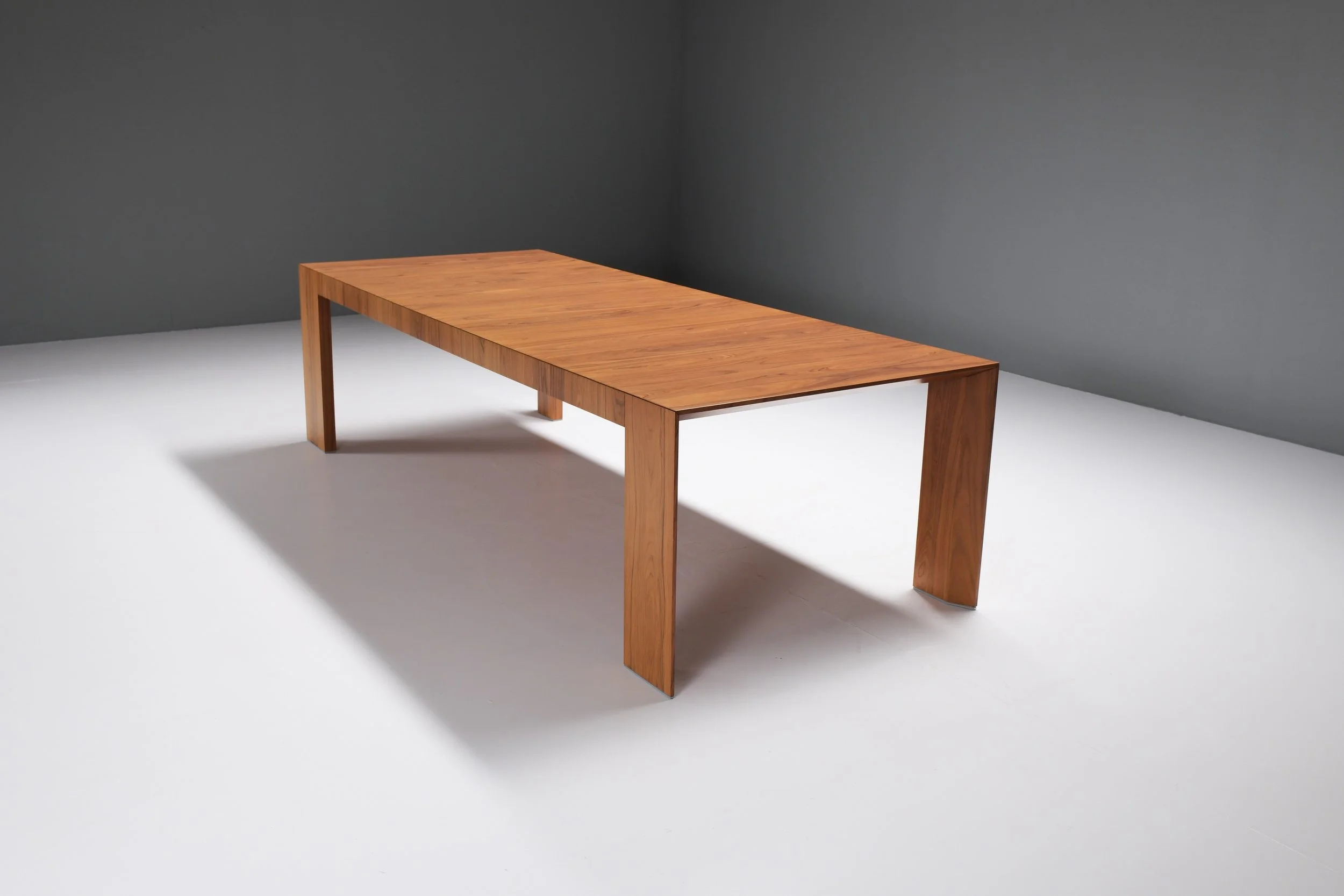 Cassina 370 El Dom table Hannes Wettstein santos rosewood by Aera